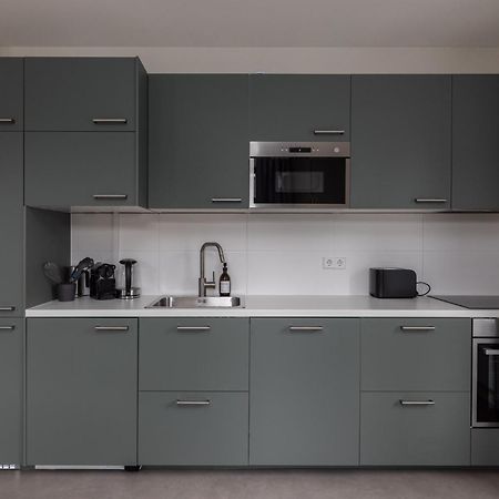 Kipsala Apartments With Free Parking Рига Экстерьер фото